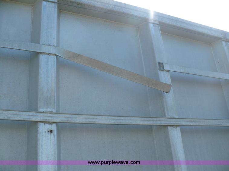 image for item B6006 1990 Montone aluminum end dump trailer