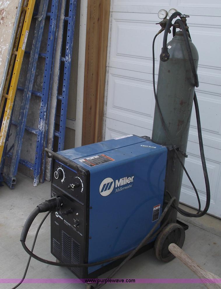 Millermatic Vintage MIG welder in Liberty, MO Item B9144 sold
