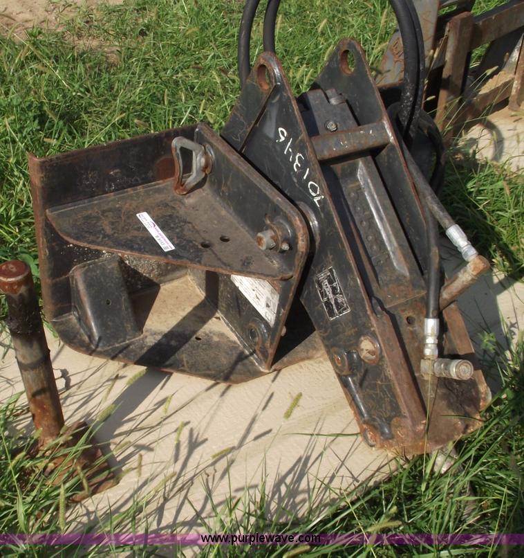 image for item B9153 3,500 lb Bobcat breaker