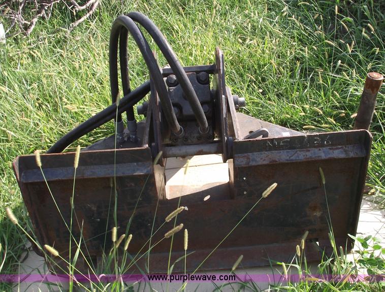 image for item B9153 3,500 lb Bobcat breaker