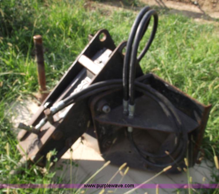 image for item B9153 3,500 lb Bobcat breaker