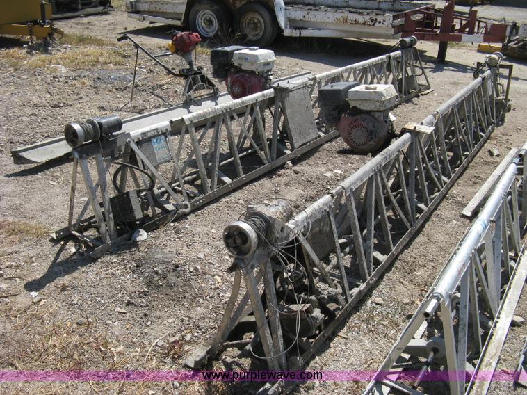 image for item B9560 (2) Terex/Morrison super screeds