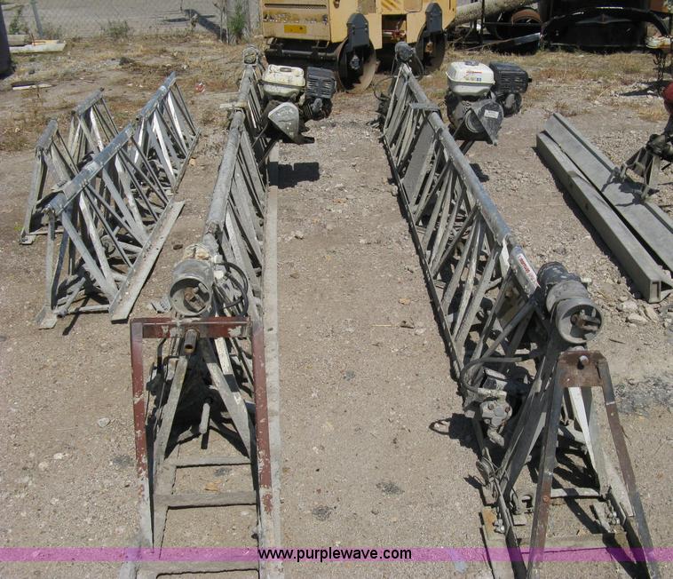 image for item B9560 (2) Terex/Morrison super screeds