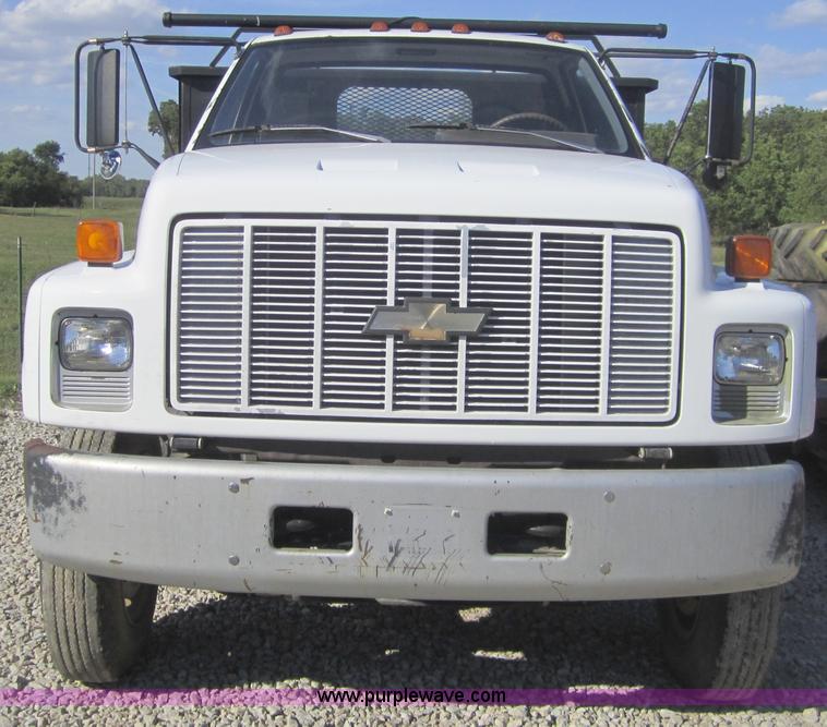 image for item C5016 1993 Chevrolet Kodiak C6500 flatbed truck