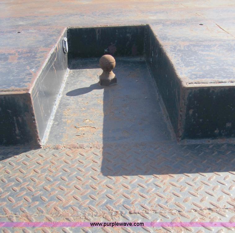 image for item C5016 1993 Chevrolet Kodiak C6500 flatbed truck