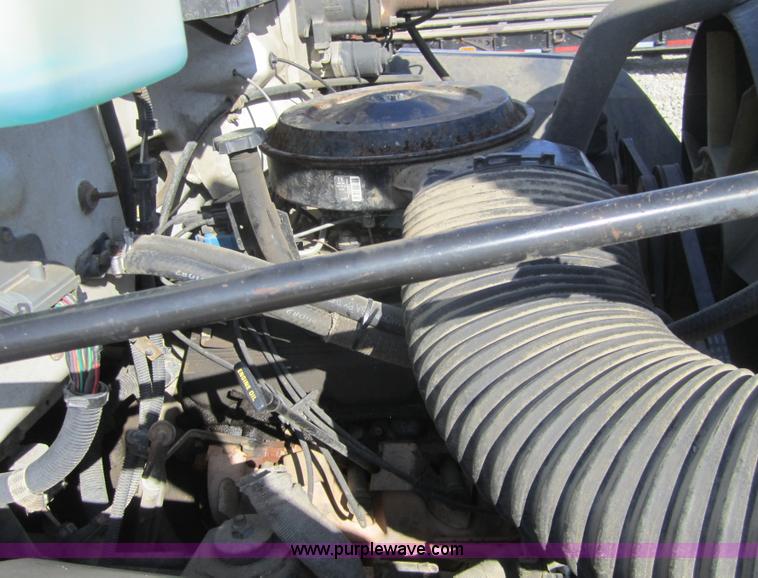 image for item C5016 1993 Chevrolet Kodiak C6500 flatbed truck