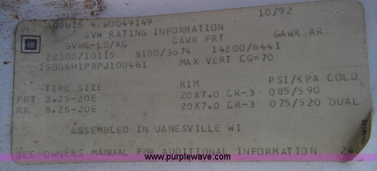 image for item C5016 1993 Chevrolet Kodiak C6500 flatbed truck