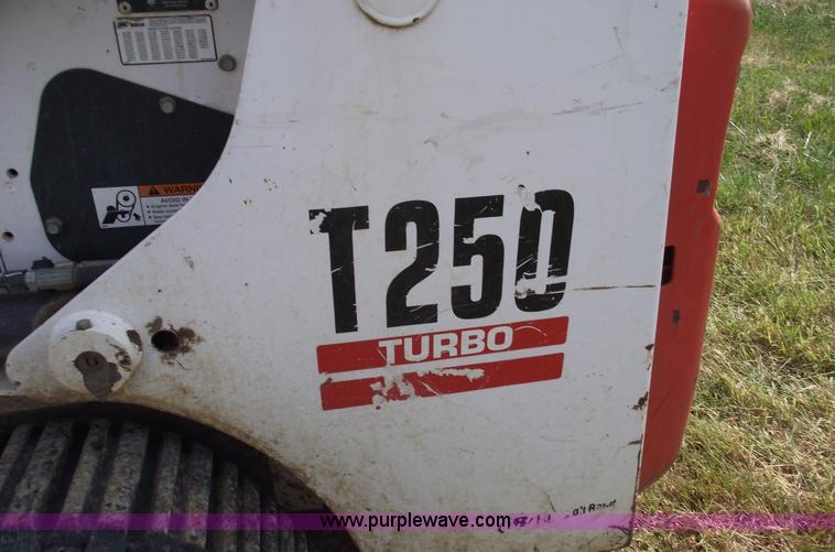image for item C5553 Bobcat T250 Turbo skid steer