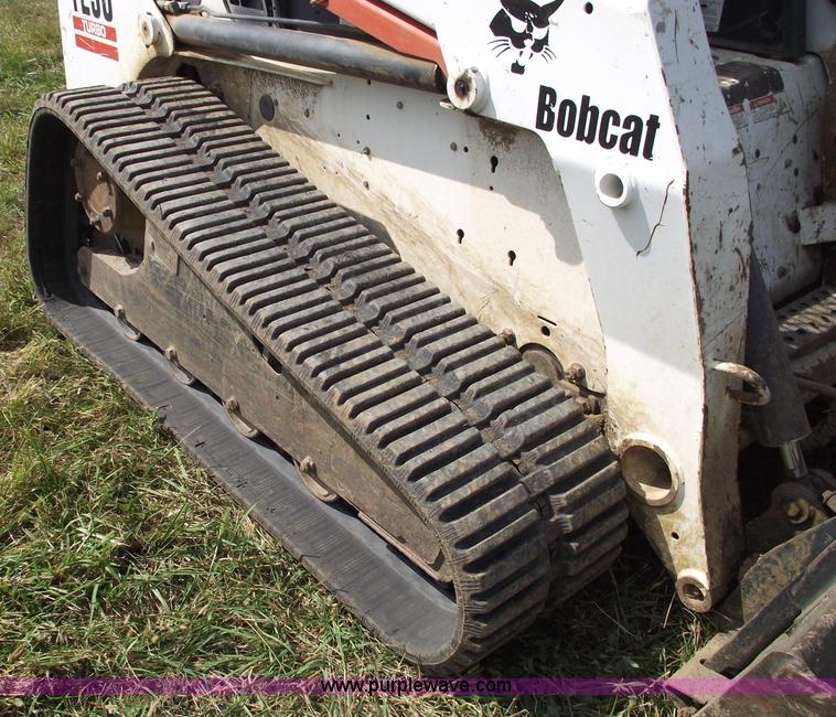 image for item C5553 Bobcat T250 Turbo skid steer