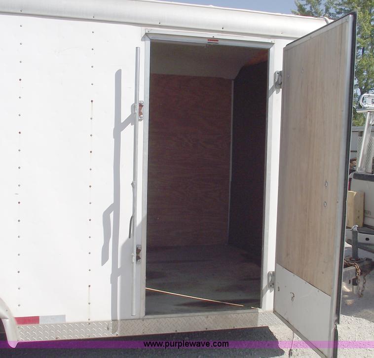 image for item C5559 2000 Doo Little 16' enclosed trailer