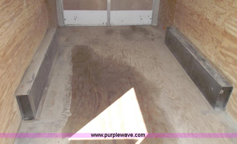 image for item C5559 2000 Doo Little 16' enclosed trailer