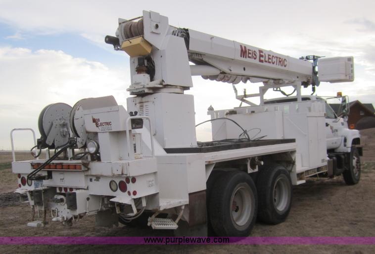 image for item C9754 1998 GMC C8500 bucket digger truck