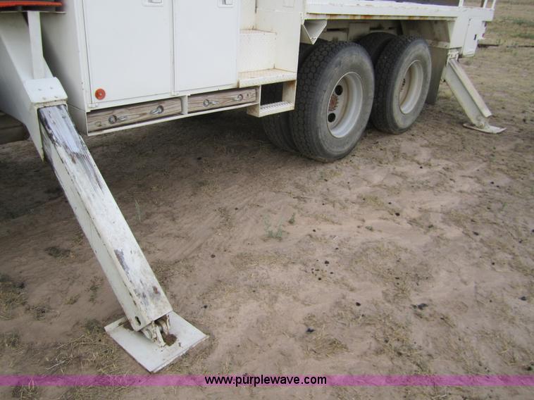 image for item C9754 1998 GMC C8500 bucket digger truck