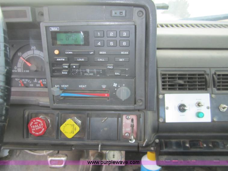 image for item C9754 1998 GMC C8500 bucket digger truck