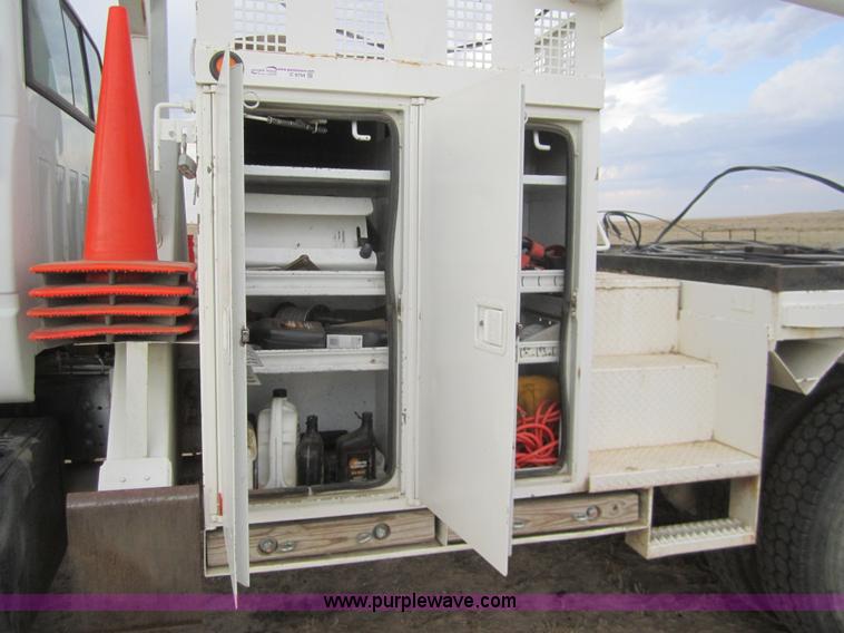 image for item C9754 1998 GMC C8500 bucket digger truck