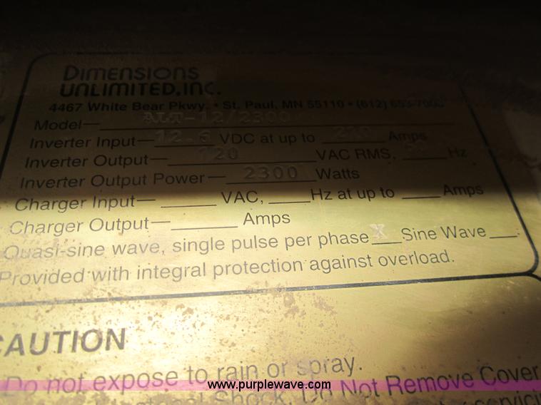 image for item C9754 1998 GMC C8500 bucket digger truck