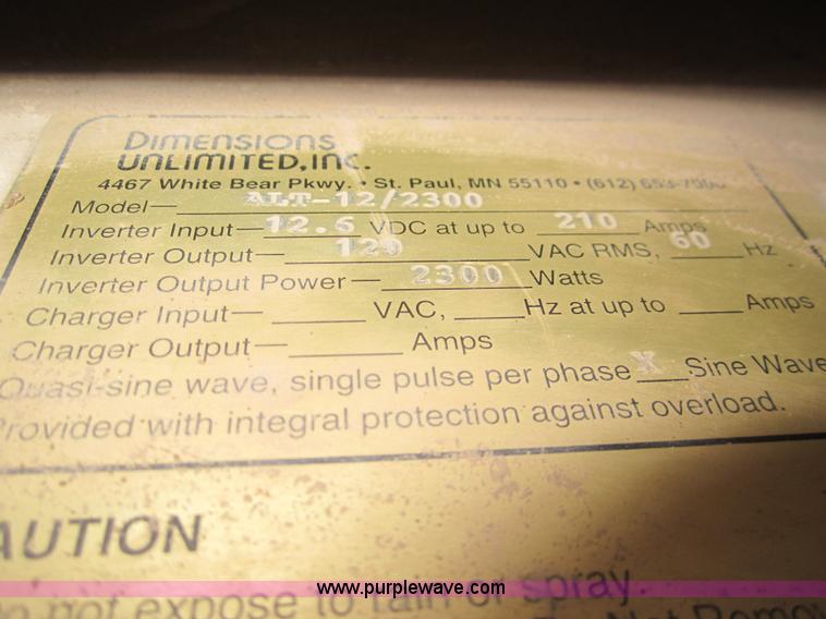 image for item C9754 1998 GMC C8500 bucket digger truck