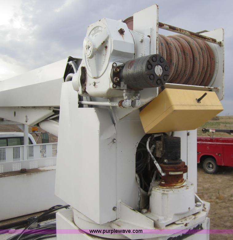 image for item C9754 1998 GMC C8500 bucket digger truck