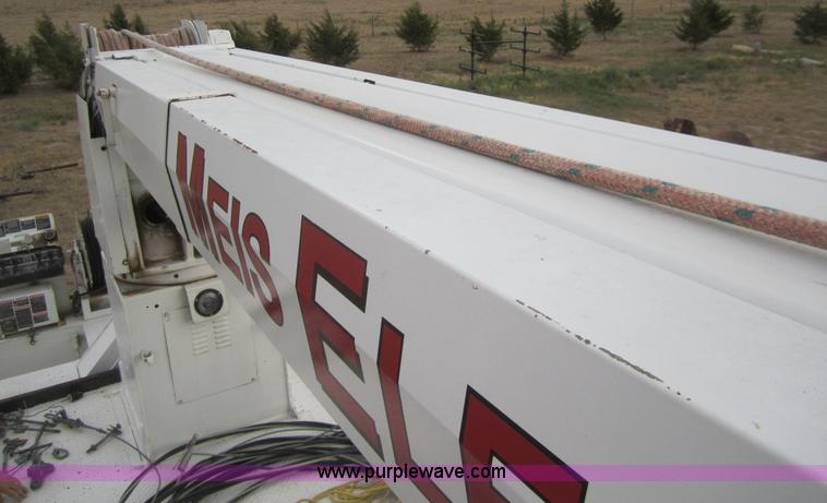 image for item C9754 1998 GMC C8500 bucket digger truck