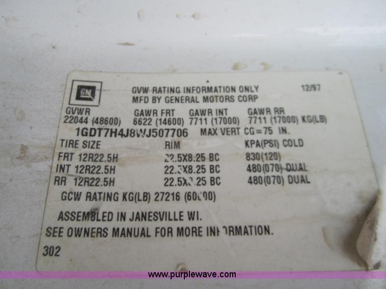 image for item C9754 1998 GMC C8500 bucket digger truck