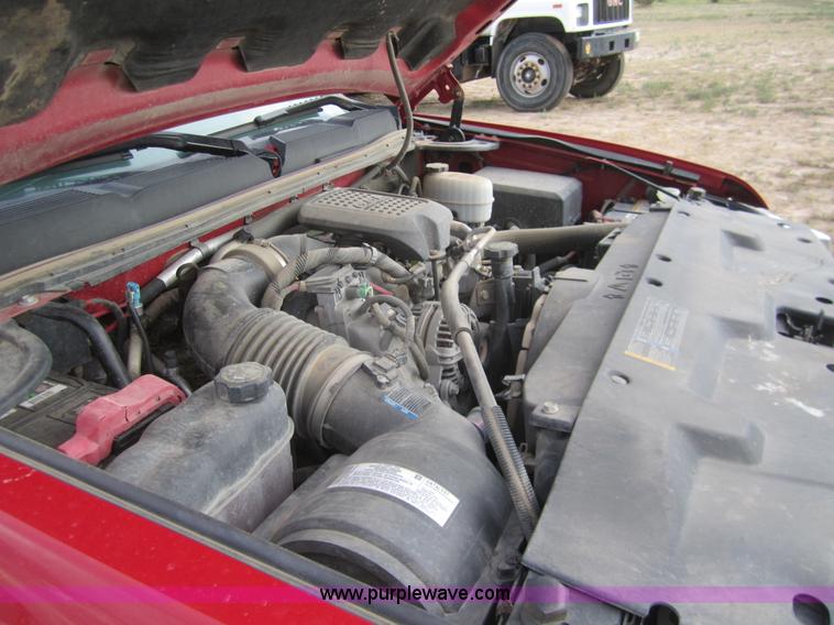 image for item C9755 2007 Chevrolet Silverado K3500HD service pickup truck