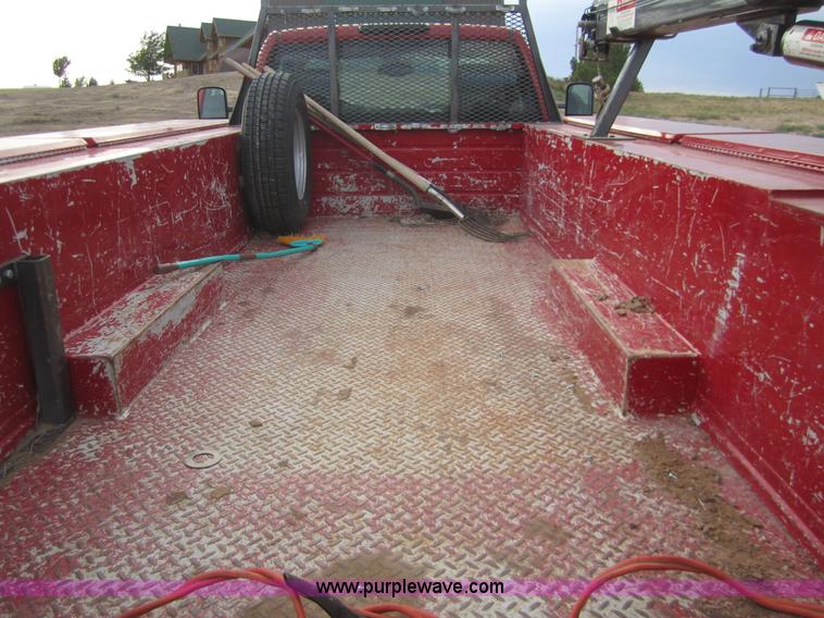 image for item C9755 2007 Chevrolet Silverado K3500HD service pickup truck