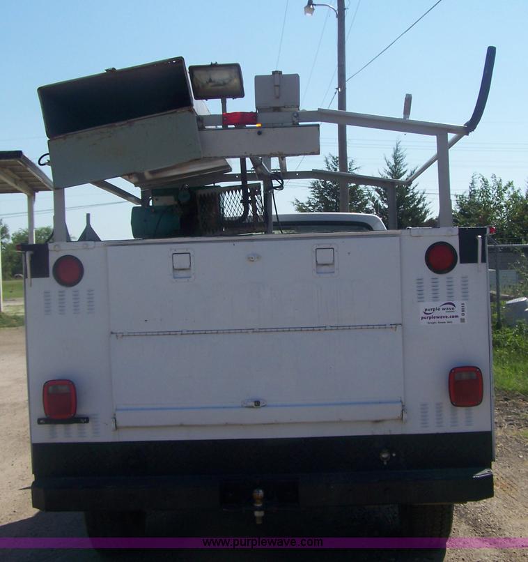 image for item D8513 1989 Ford F350 Custom pickup truck