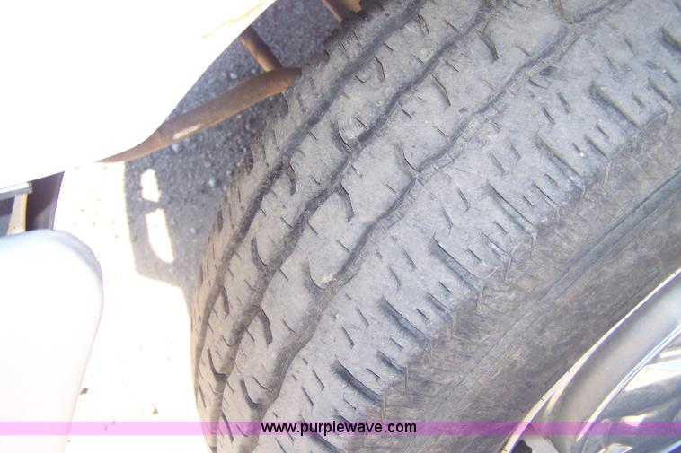 image for item D8513 1989 Ford F350 Custom pickup truck