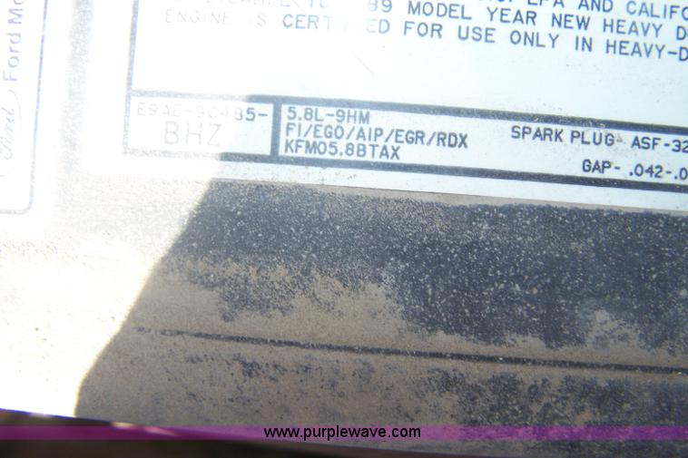 image for item D8513 1989 Ford F350 Custom pickup truck