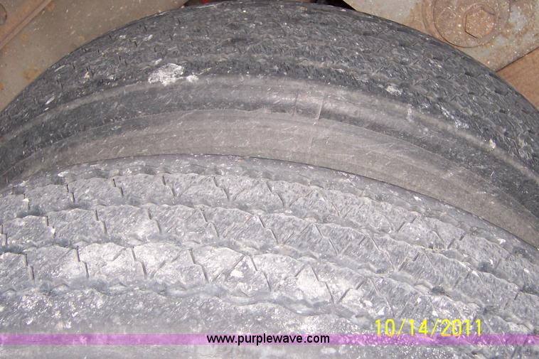 image for item A1488 1999 Great Dane 53' dry van trailer