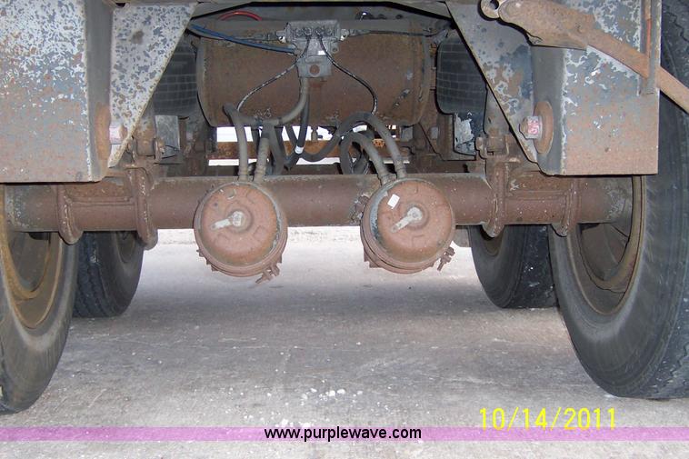 image for item A1488 1999 Great Dane 53' dry van trailer