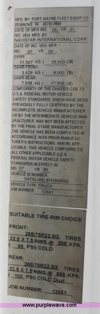 image for item A2371 2001 International 4700 cab and chassis