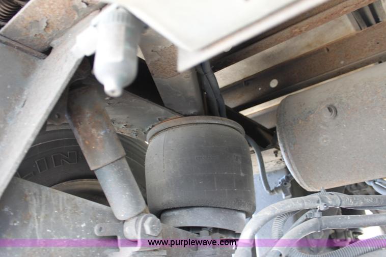 image for item A2900 1998 Utility 53' reefer trailer