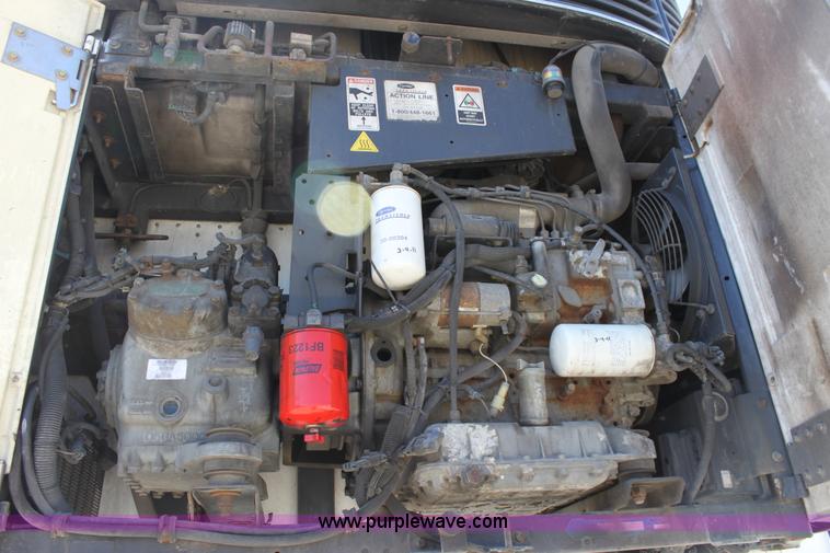 image for item A2901 1998 Wabash 53' reefer trailer