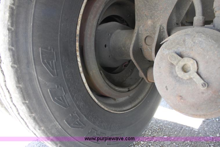 image for item A2901 1998 Wabash 53' reefer trailer