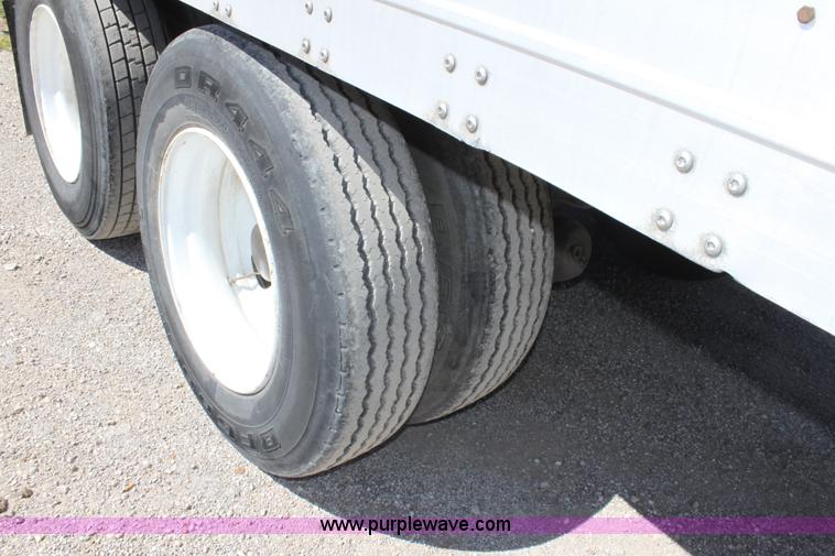 image for item A2901 1998 Wabash 53' reefer trailer