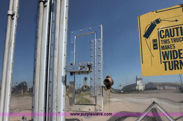 image for item A2901 1998 Wabash 53' reefer trailer