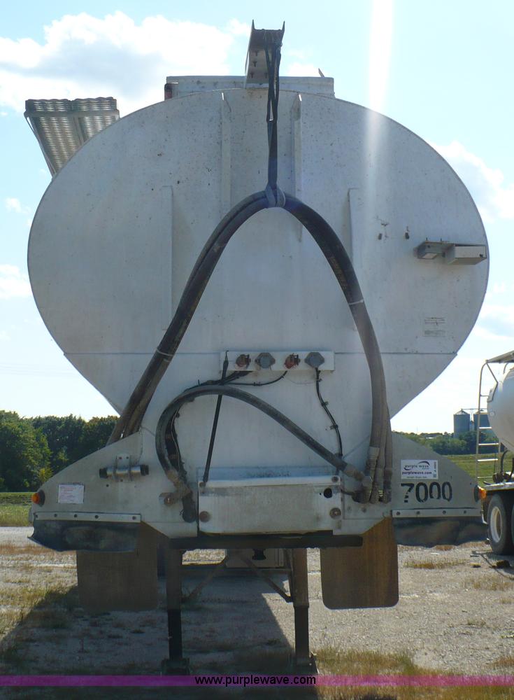 image for item A4882 1998 Ledwell 40' bulk feed trailer