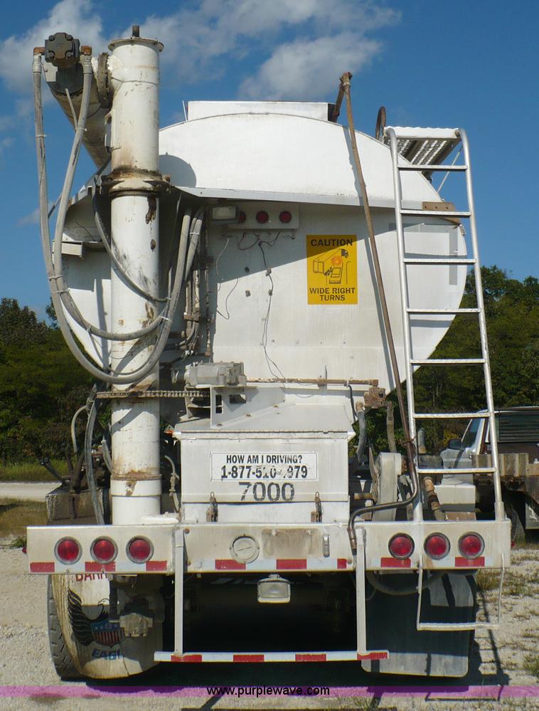 image for item A4882 1998 Ledwell 40' bulk feed trailer