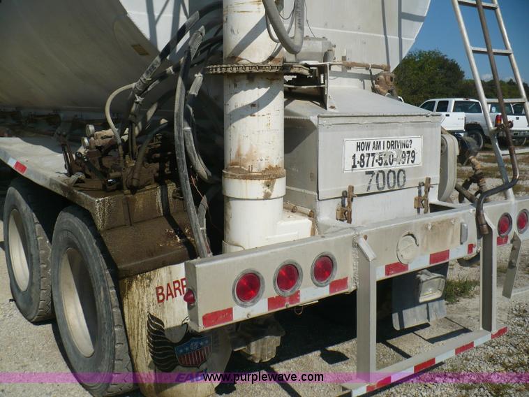 image for item A4882 1998 Ledwell 40' bulk feed trailer