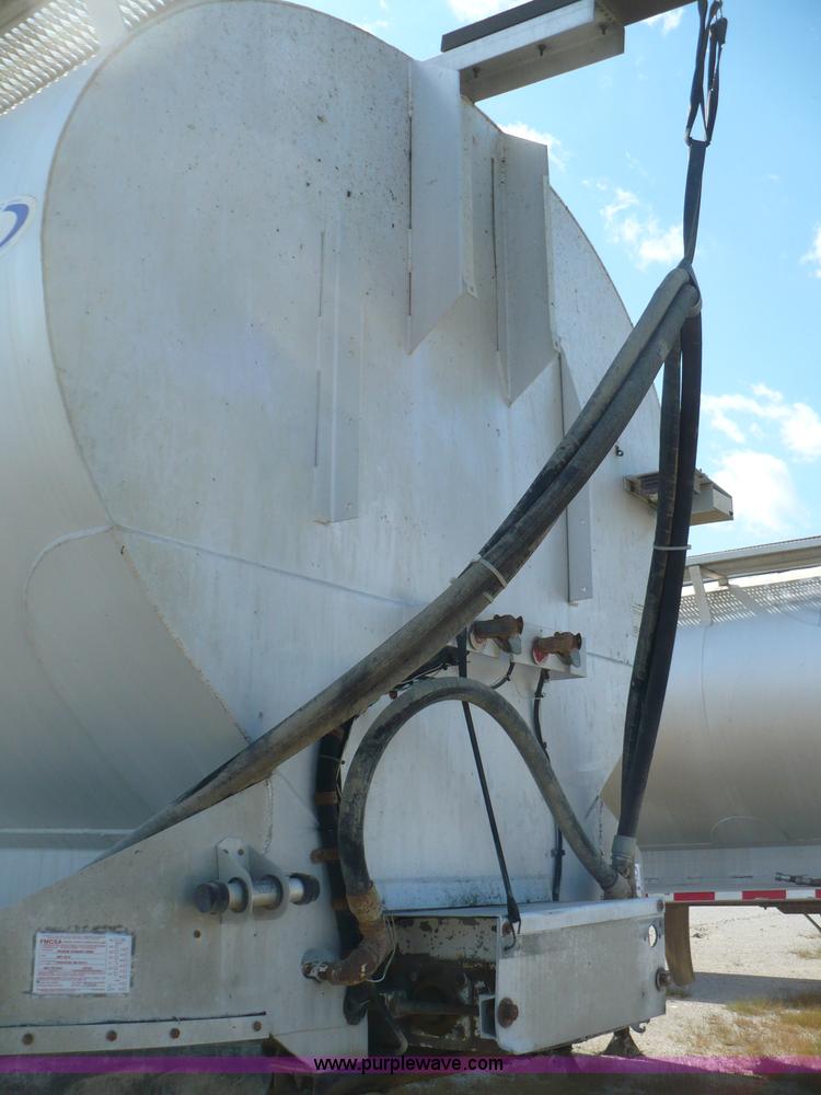 image for item A4882 1998 Ledwell 40' bulk feed trailer