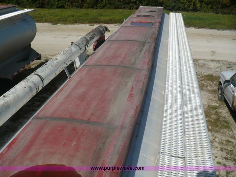 image for item A4882 1998 Ledwell 40' bulk feed trailer