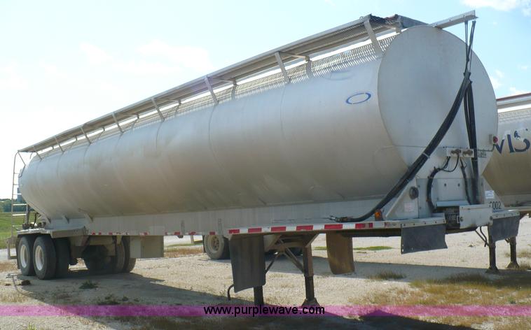 image for item A4883 1998 Ledwell 40' bulk feed trailer