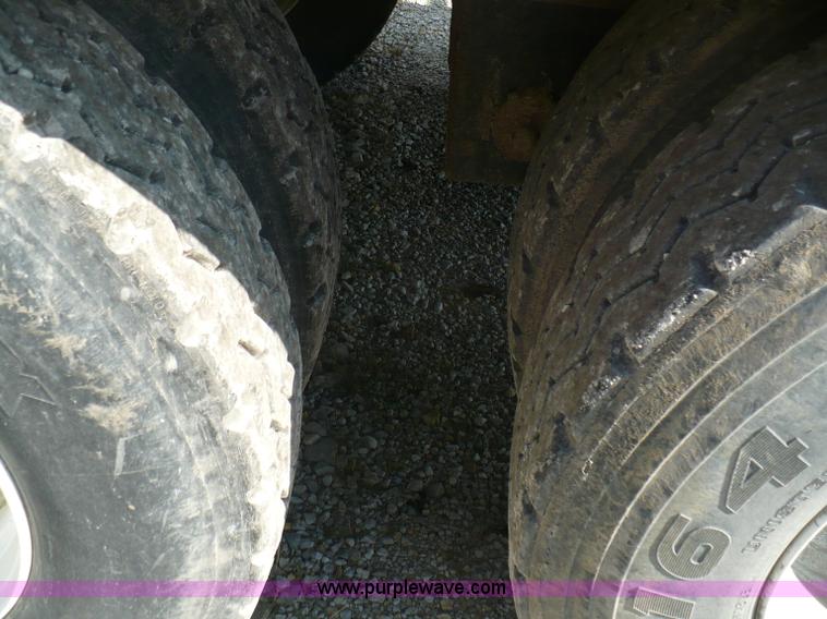 image for item A4883 1998 Ledwell 40' bulk feed trailer