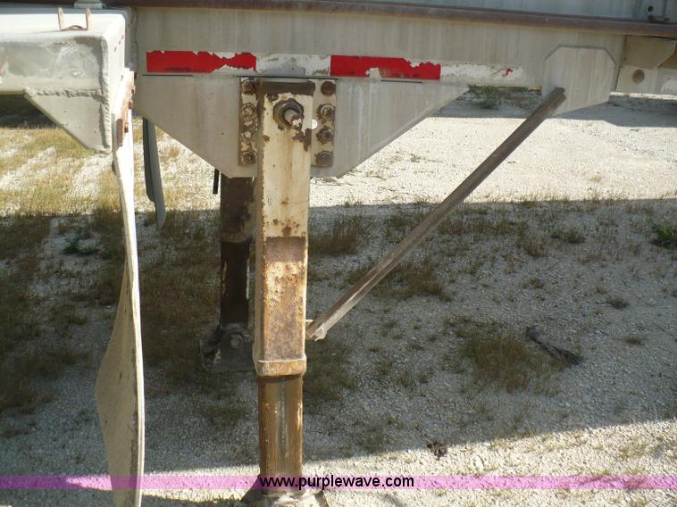 image for item A4883 1998 Ledwell 40' bulk feed trailer