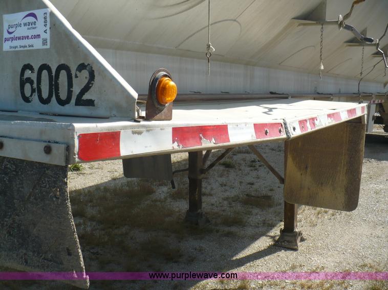 image for item A4883 1998 Ledwell 40' bulk feed trailer