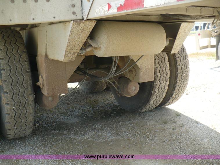 image for item A4883 1998 Ledwell 40' bulk feed trailer