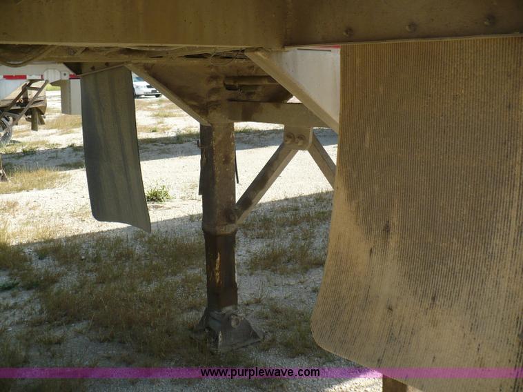 image for item A4883 1998 Ledwell 40' bulk feed trailer