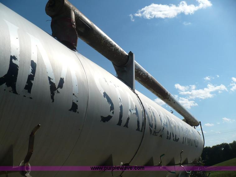 image for item A4883 1998 Ledwell 40' bulk feed trailer