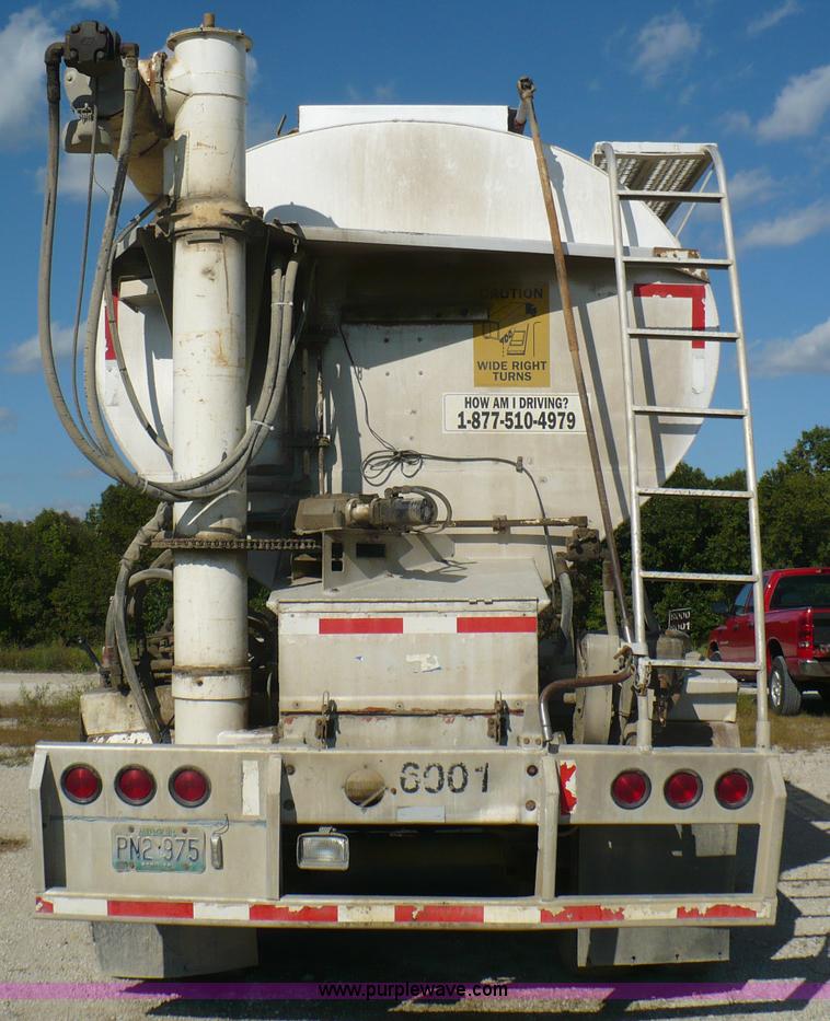 image for item A4884 1998 Ledwell 40' bulk feed trailer